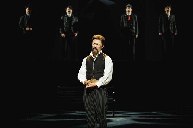 Nantong Art Theater puts on play to honor Chekhov