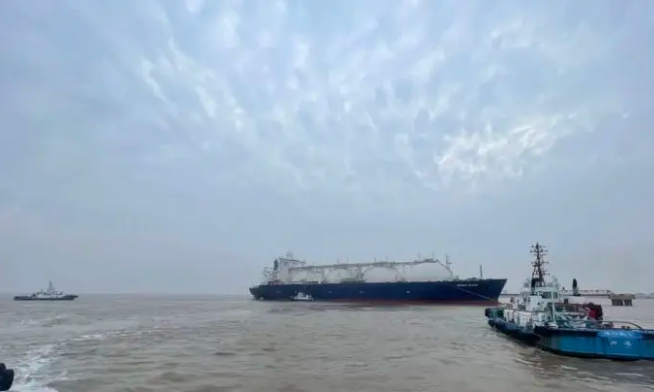 Yangkou Port welcomes first LNG vessel of 2024