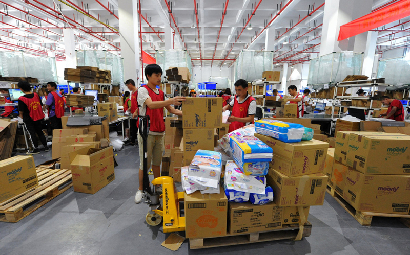 China's postal, express delivery sector sees rapid 8-year expansion