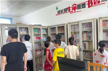 Yinyang town enriches people's life via rural library