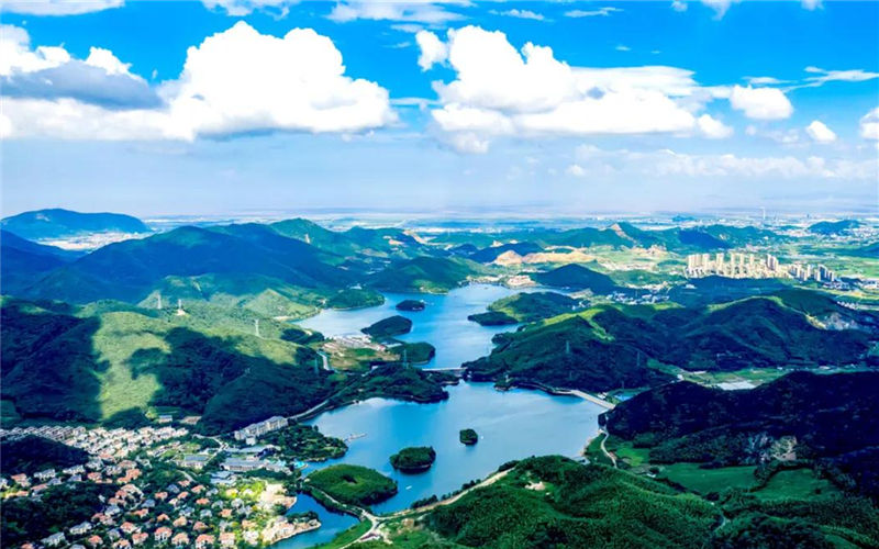 In pics: Top 10 recommended scenic spots in Zhenhai  