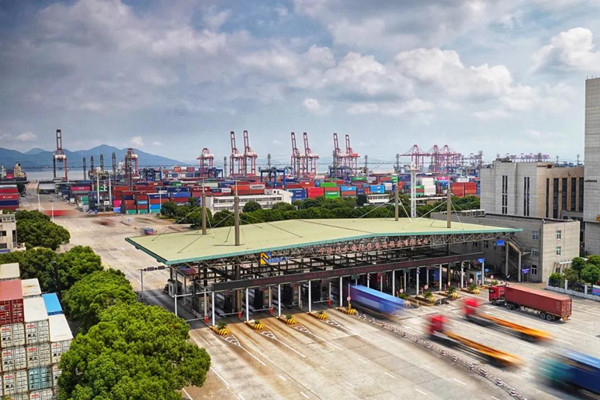 Ningbo's foreign trade surges 23.6% Jan-Aug
