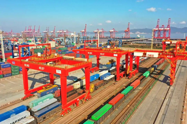 Ningbo Zhoushan Port handles 303m tons of cargo in Q1