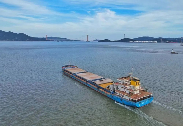 Port launches sea-river cargo vessels