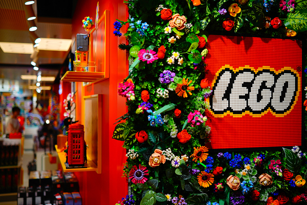 LEGO beacon store opening sheds light on China's retail trends, potential