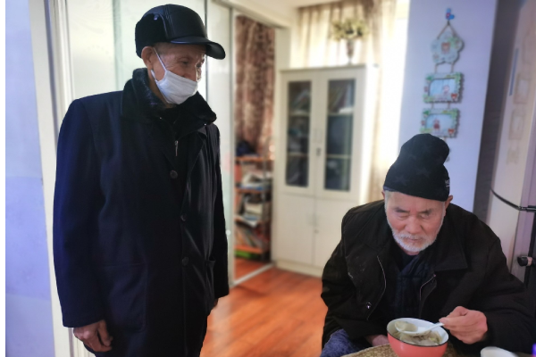 Neighbors care for senior living alone during COVID-19 outbreak