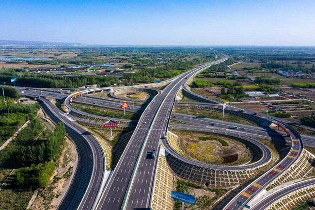Expressway opens up route for agricultural trade.jpg