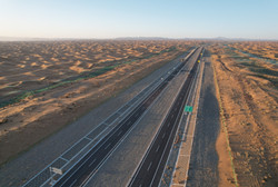 Desert expressway opens in Ningxia