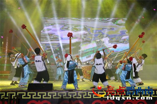 1503396305508001637.jpg torch2.jpg