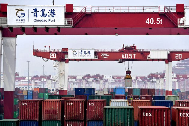 Free trade zones of Qingdao, Guangzhou reach cooperation
