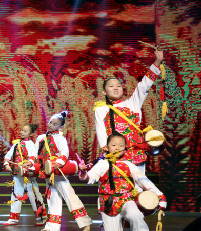 Chenguan-style flowery drum dance