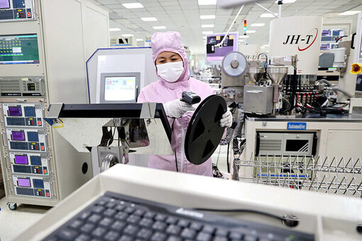Semiconductor industry booms in E China's Shandong province