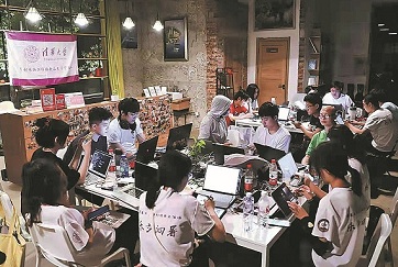 Tsinghua students set up workstations in rural areas