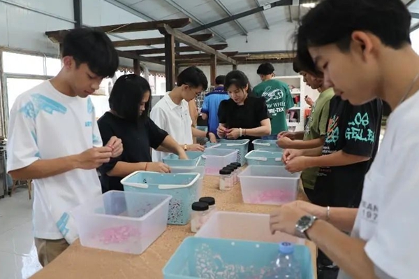 Intl students attend experience activities in Jining