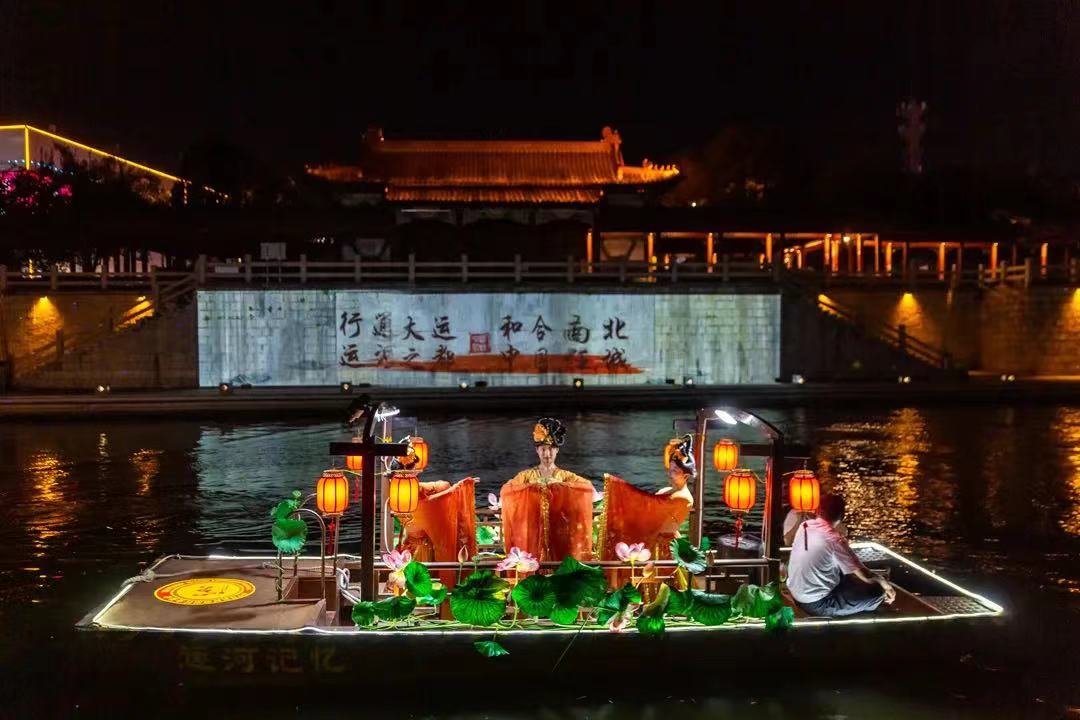 Journalists impressed by Jining's canal culture
