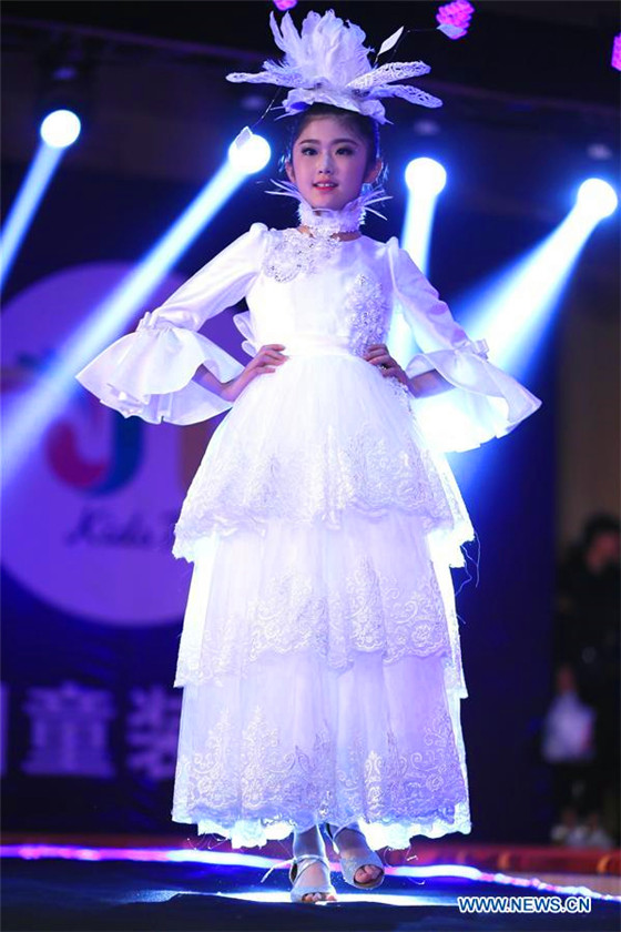 Children model contest held in Qingdao