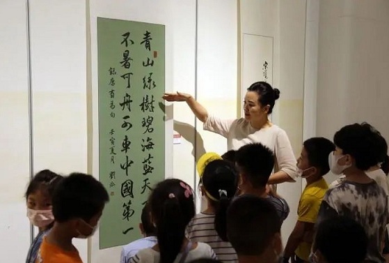 Shinan's art exhibition marks 20th CPC National Congress