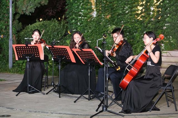 Shinan's first courtyard music season kicks off