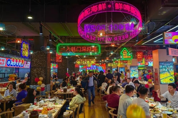 Food, drink festival kicks off at Fushan Market