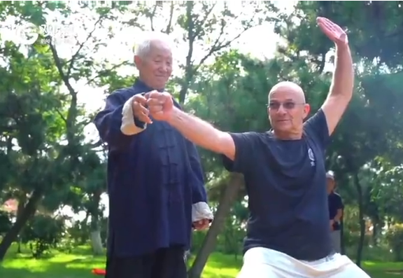 Israeli man chases kung fu dream in Shinan