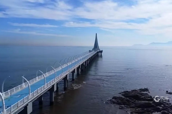 Qingdao WCNA boasts stunning pier
