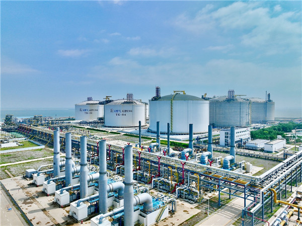 China's largest LNG storage goes into operation