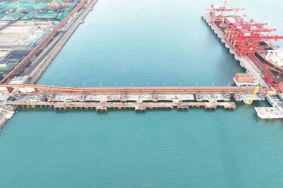 Dongjiakou Port completes huge terminal bridge section