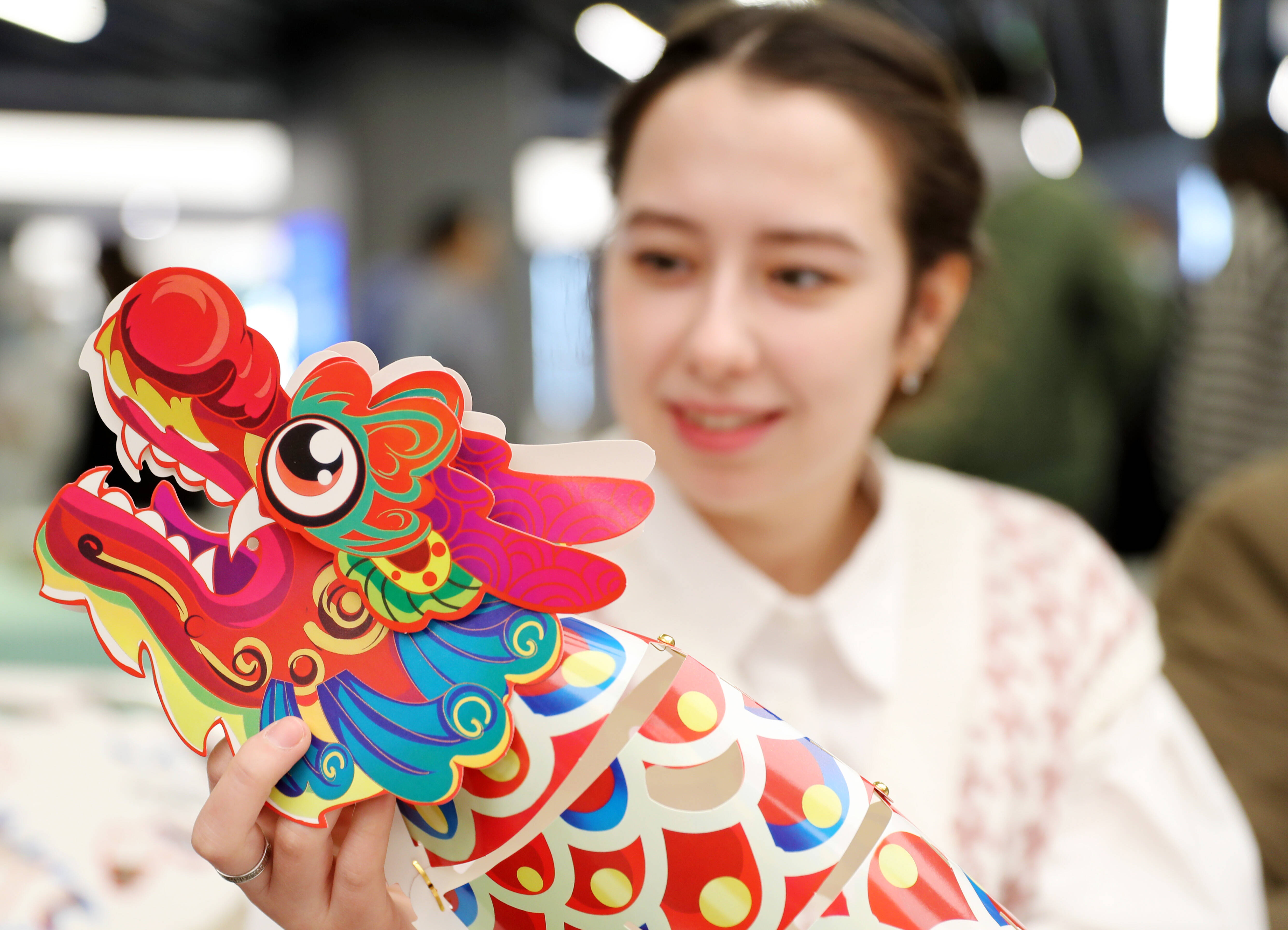 International students celebrate Lantern Festival in Qingdao