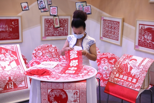 China fairs highlight traditional crafts