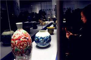 Over 130 pottery works displayed at pottery exhibition in Shandong