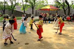 Excitement of Dongyue Temple Fair