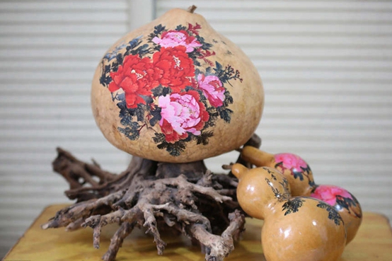 Painted gourds add color to Shandong