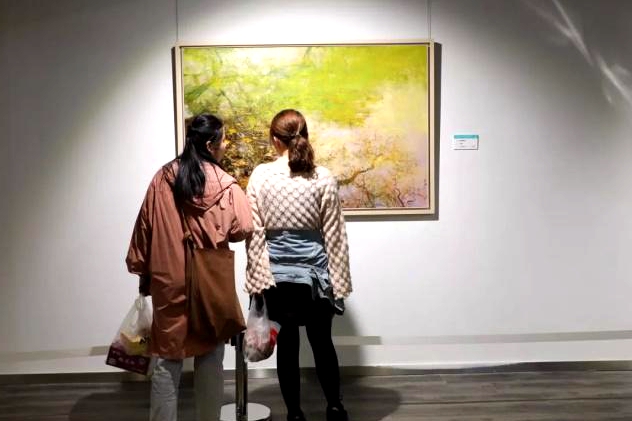 Chinese Landscape Oil Paintings Exhibition opens in Weifang