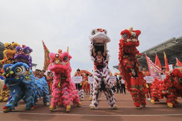 Dragon and lion dance competition held in Linyi