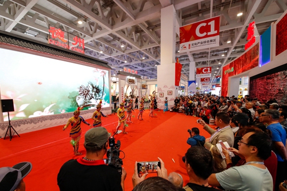 Intl cultural industries fair opens in Shandong