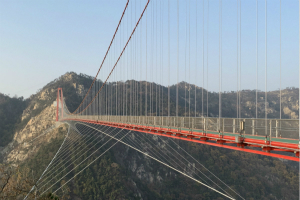 World's longest pedestrian bridge in Linyi