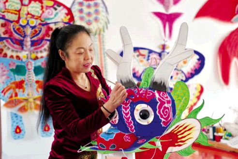 Kites by Yang family help industry, nation soar