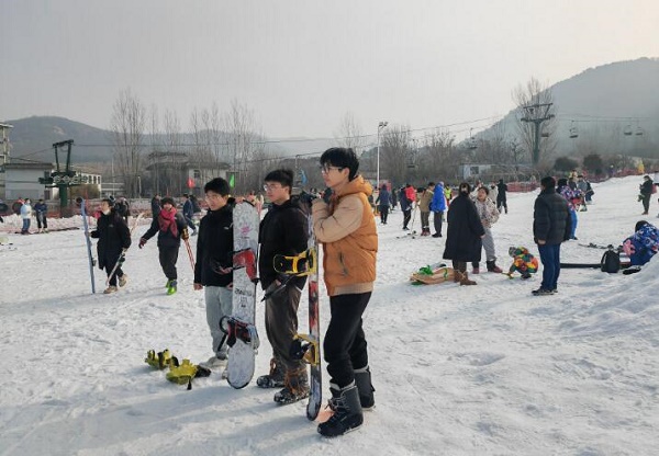 Taishan district launches ice, snow cultural tourism event