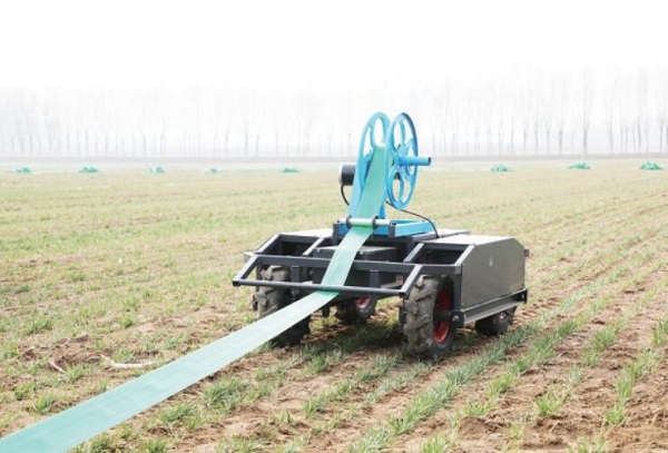 Technology spurs spring plowing in Tai'an