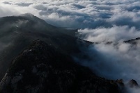 Video: Sea of clouds atop Mount Tai
