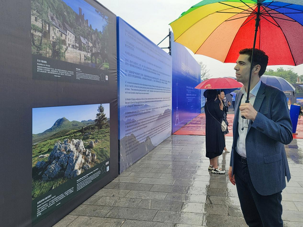 Photos of France's history, natural wonders exhibited in Tai'an