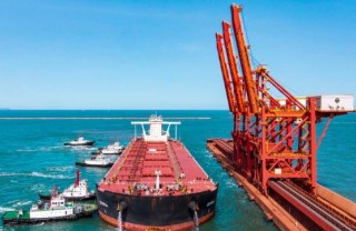 Bauxite unloaded at Yantai port