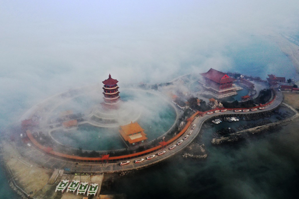 Advection fog leads to spectacular views in Yantai