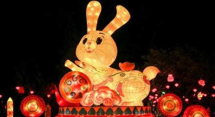 Video: People enjoy Spring Festival atmosphere in Yantai