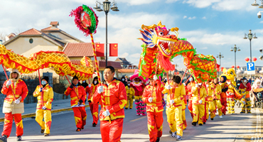 Yantai celebrates festival with folk dance