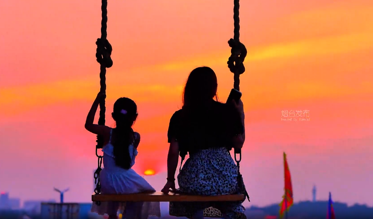 Autumnal evening glow at Yantai coast