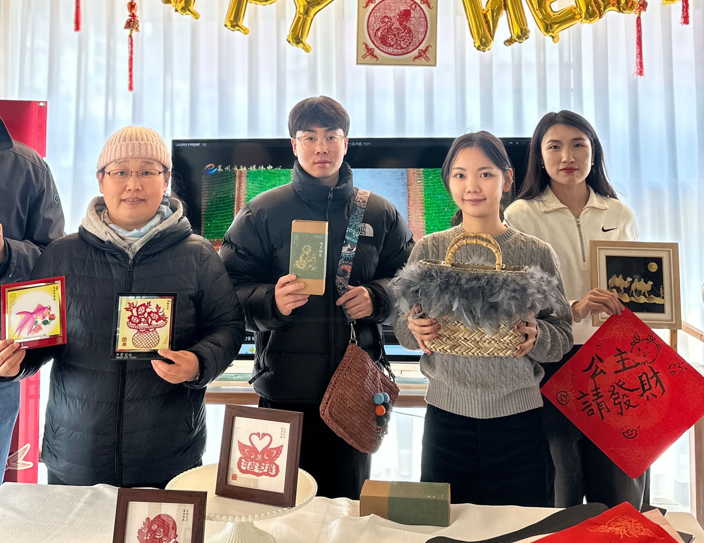 Yantai ICH gems dazzle South Korean people