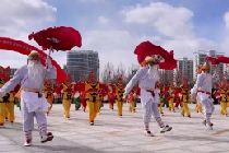 Yangko dance enlivens Yantai's Spring Festival