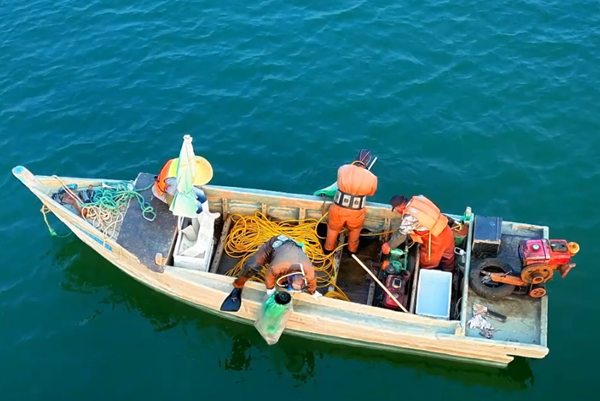 Yantai fishermen pray for good harvest