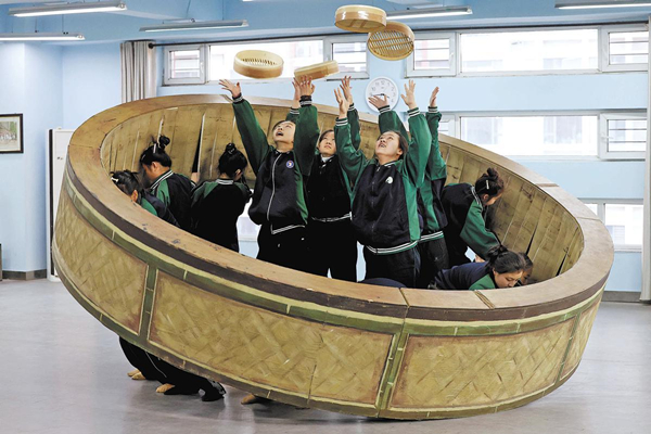 1765346928357047224.jpg 聋哑舞蹈2_副本.jpg